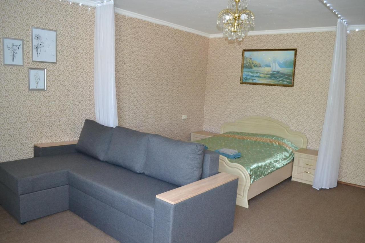 Однокімнатна Квартира Ботанічний Сад Kamianets-Podilskyi Ngoại thất bức ảnh